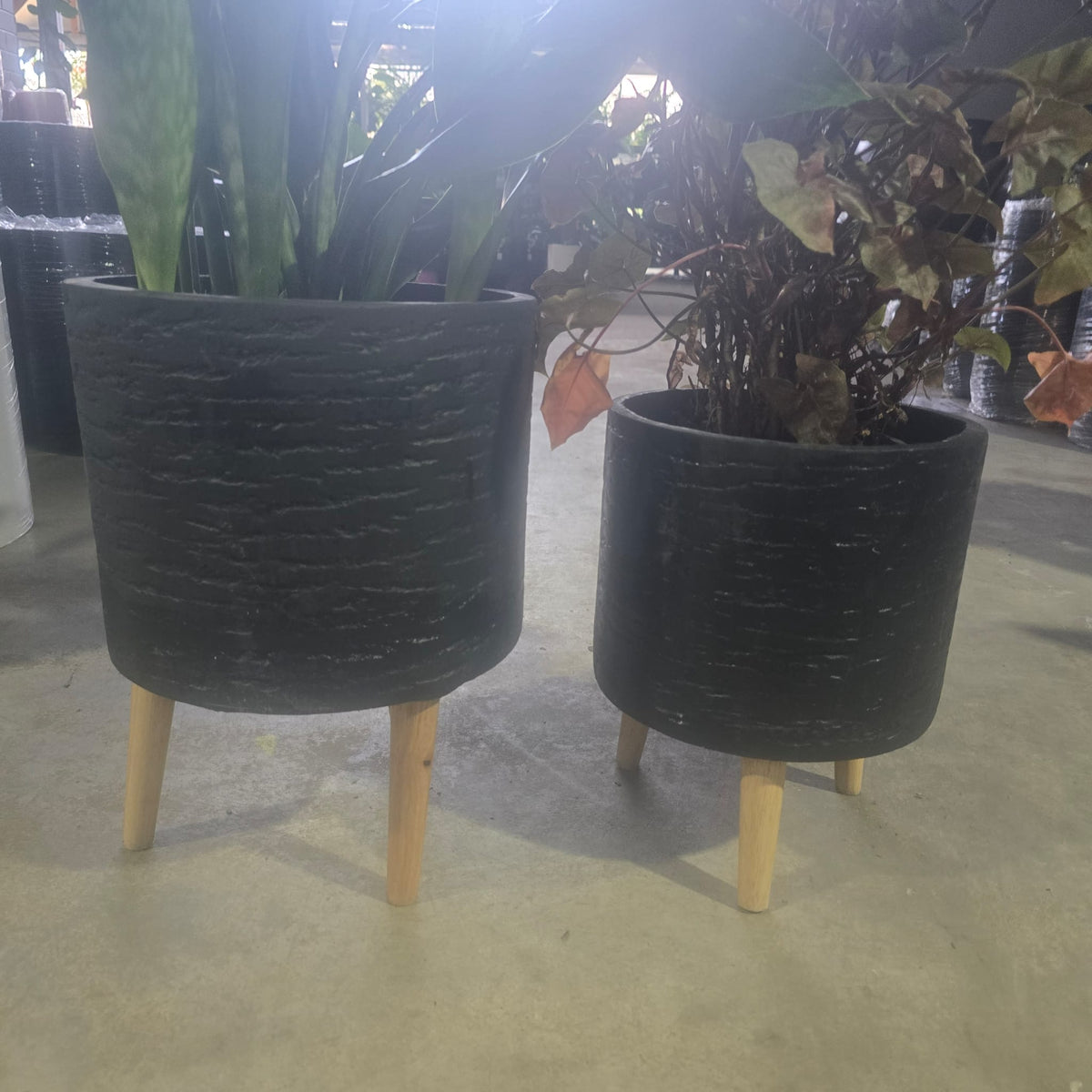 Tuscan Cylinder Tripod Black
