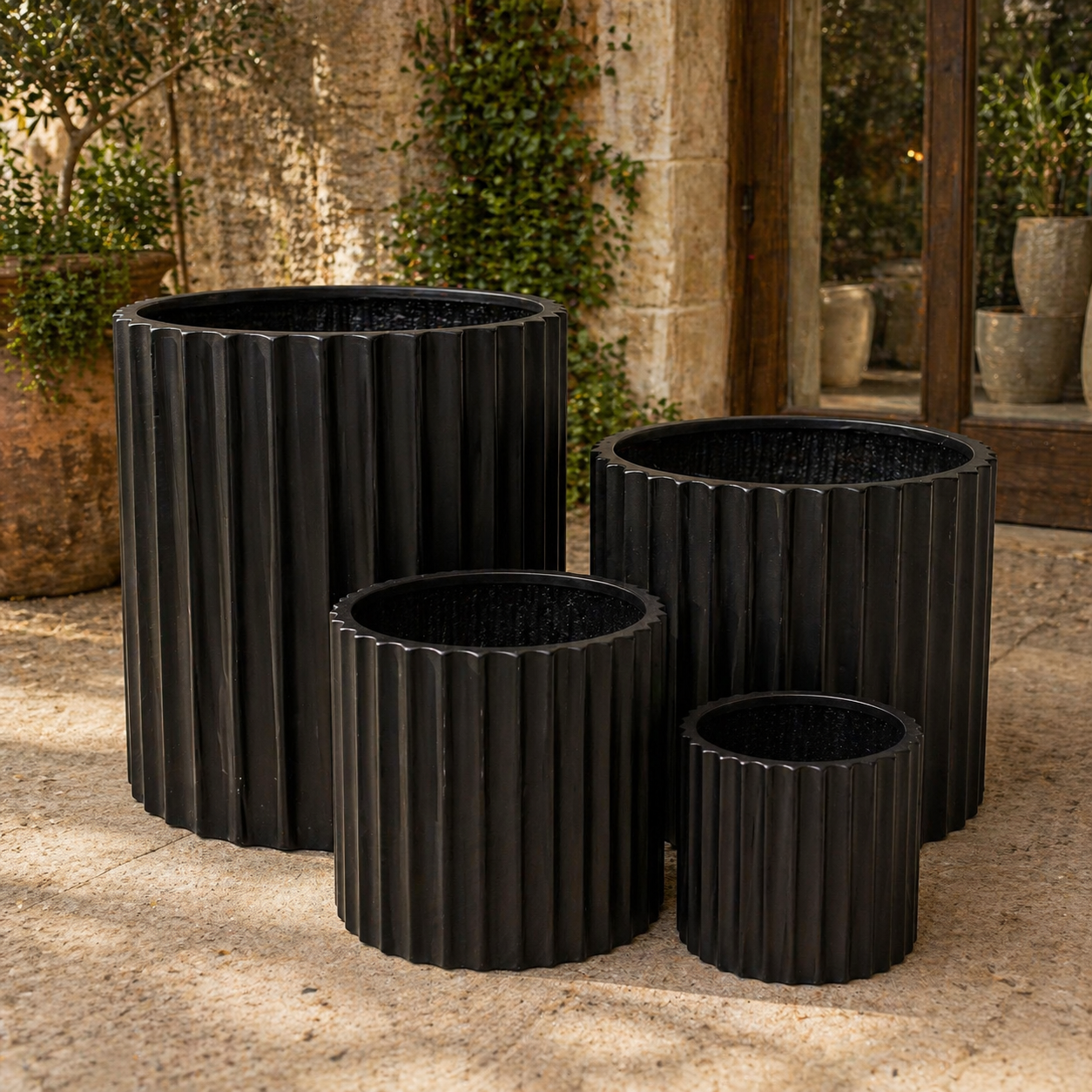 Cedar Ribbed Cylinder Pot Black