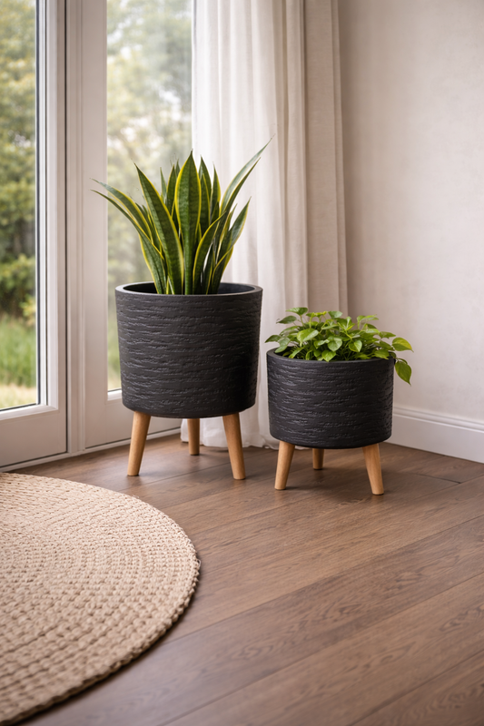 Tuscan Cylinder Tripod Black